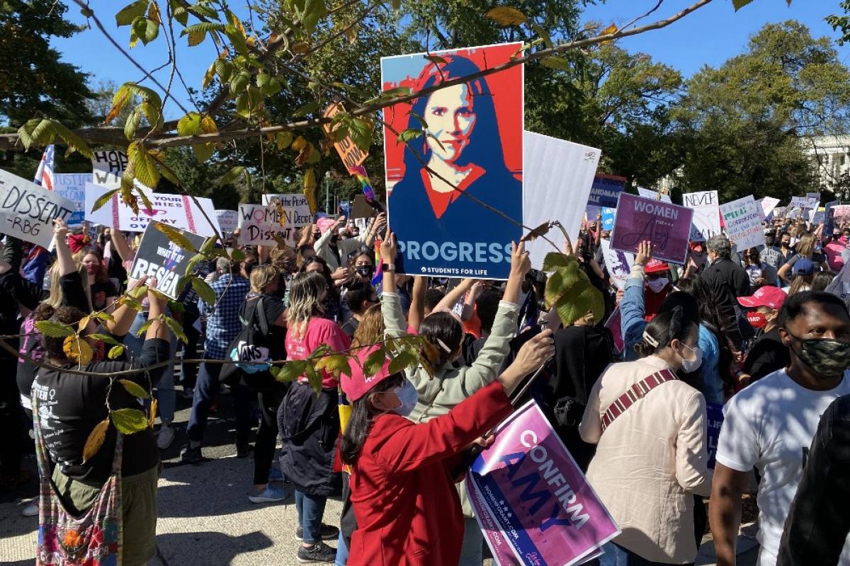 Miles de mujeres se manifiestan contra Trump en EE. UU.