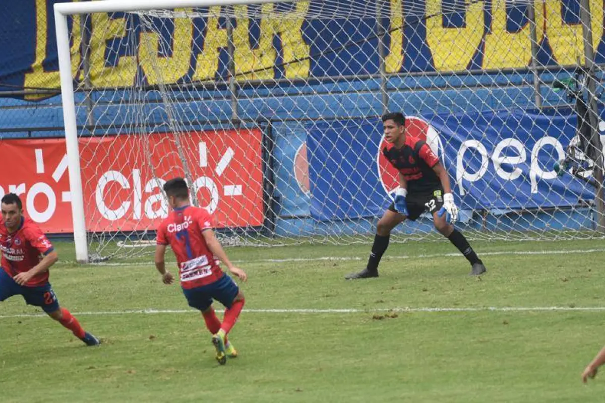 Navarro-Municipal-Cobán-Imperial-Torneo-Apertura-2020, 