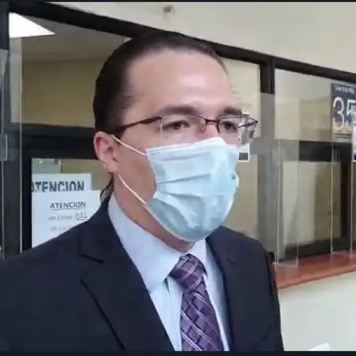 Diputado Felipe Alejos presenta denuncia contra el Mides en la Contraloría. Foto: Francisco Pérez/EU