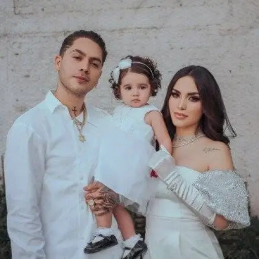 kimberly loaiza y juan de dios ,