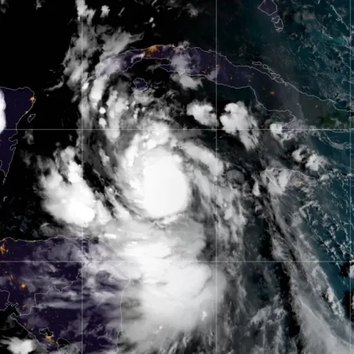 Twitter / @NHC_Atlantic