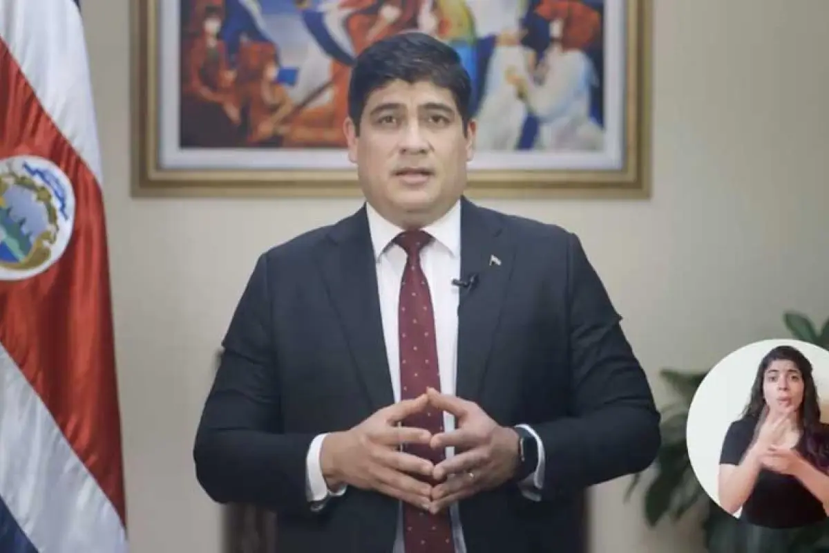 Carlos Alvarado Quesada, 