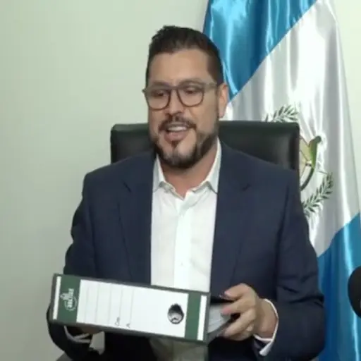 Josué Edmundo Lemus, ministro de Comunicaciones.