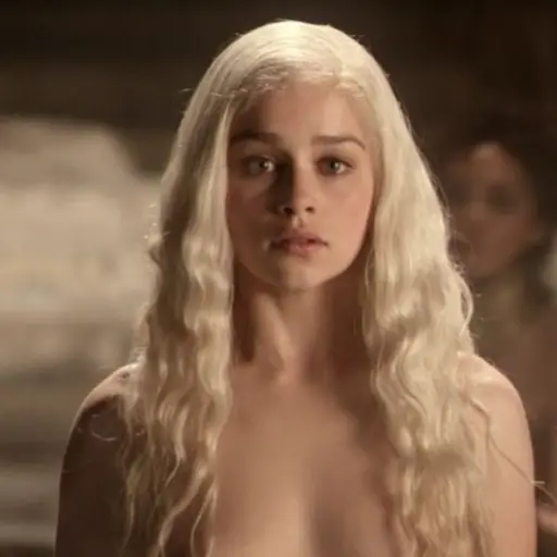 Emilia Clarke Game Of Thrones