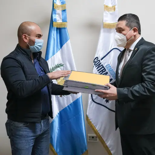 SBS denuncia corrupción.