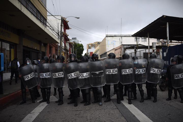 manifestacion-congreso-presupuesto-2021-emisoras-unidas16 | 