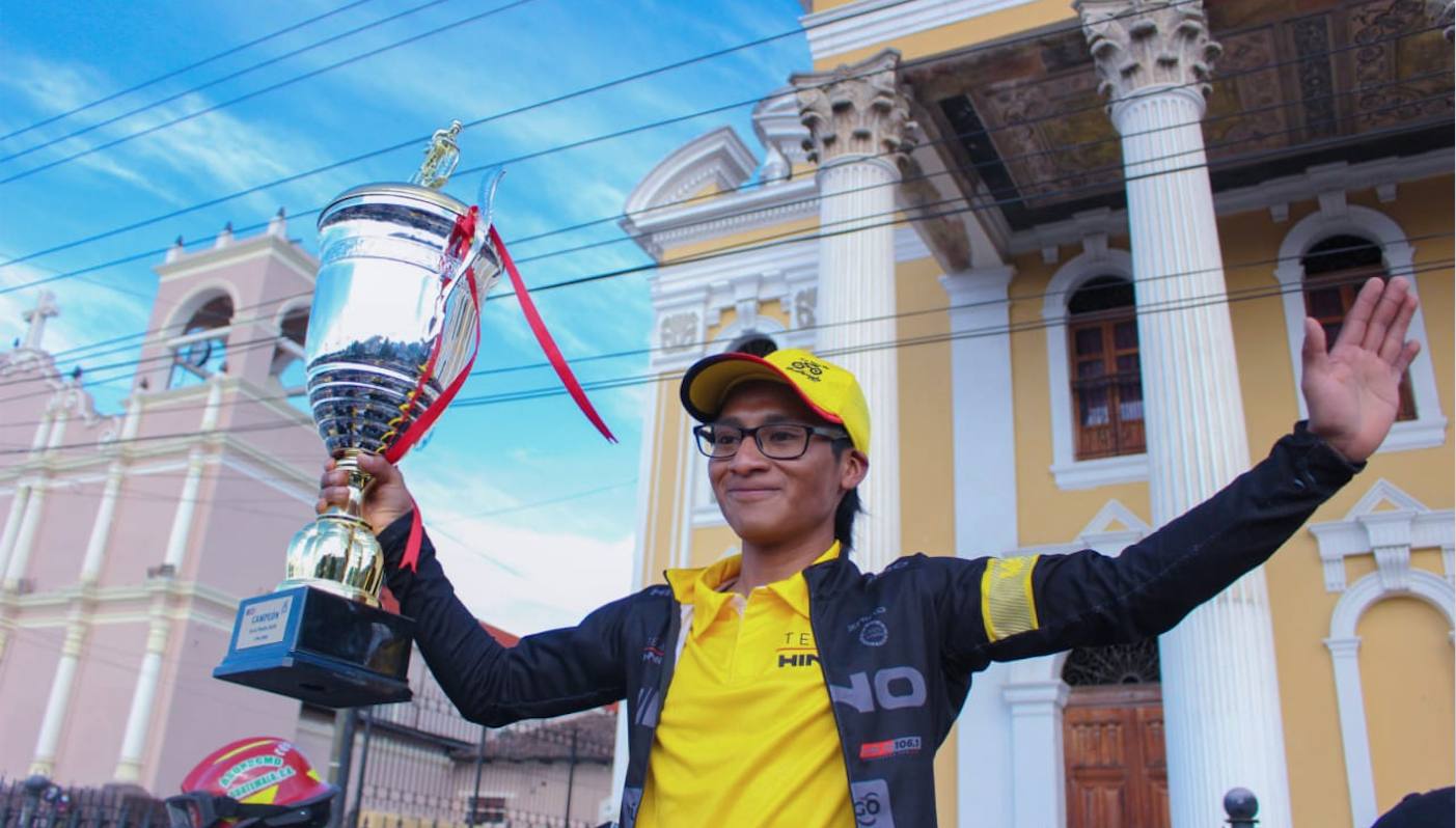 mardoqueo-vasquez-regresa-a-totonicapan-como-campeon-de-la-vuelta-a-guatemala-2020-emimsoras-unidas- | 