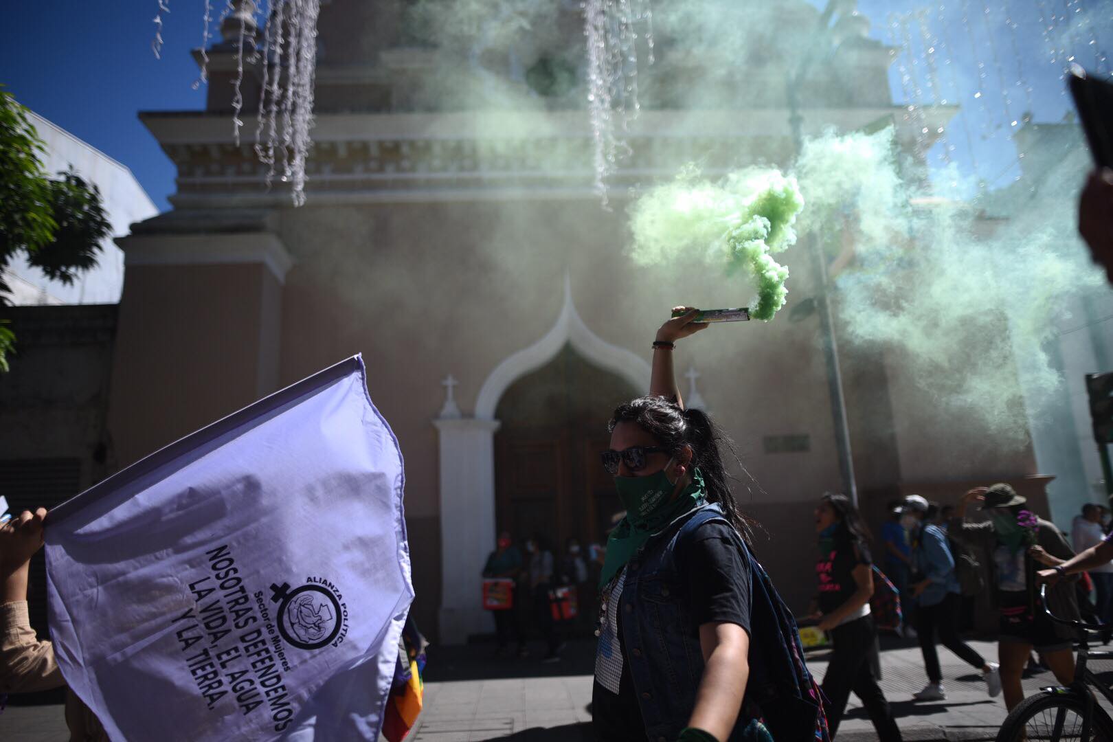 marcha-contra-violencia-mujeres-emisoras-unidas7 | 