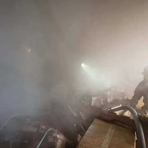 Incendio en la zona 1 de la capital.