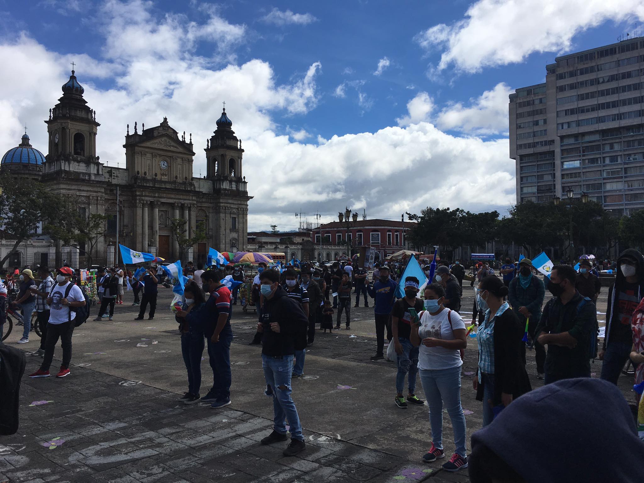 manifestacion-presupuesto-2021-presidente-giammattei-emisoras-unidas2 | 