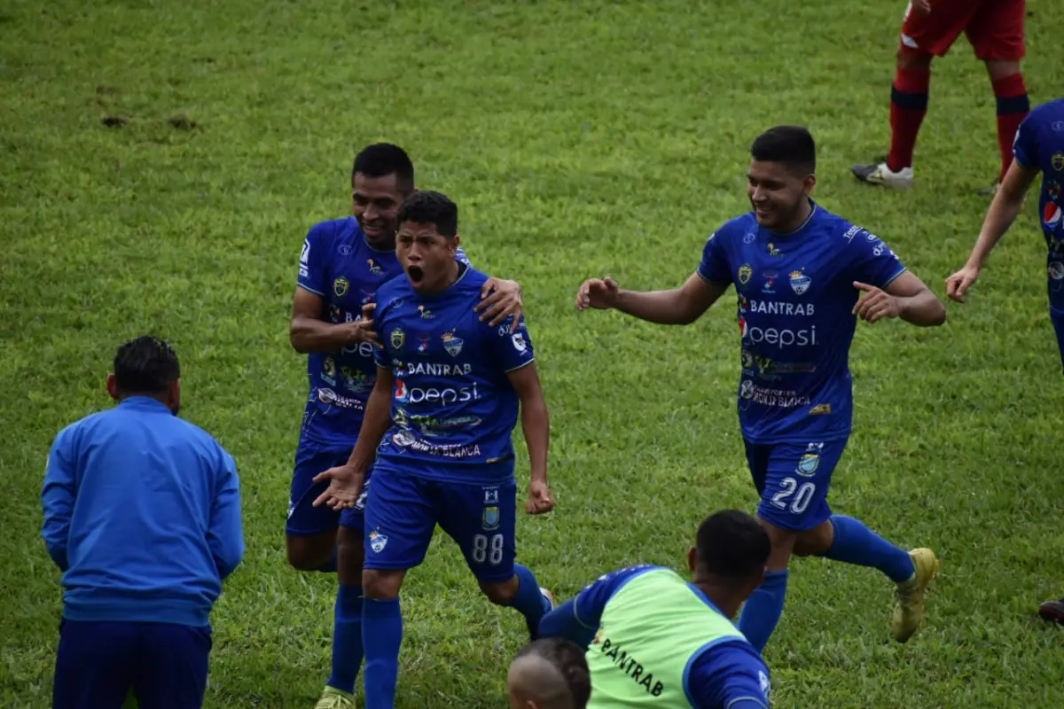 Foto: Carlos Cu Col, Emisoras Unidas Cobán