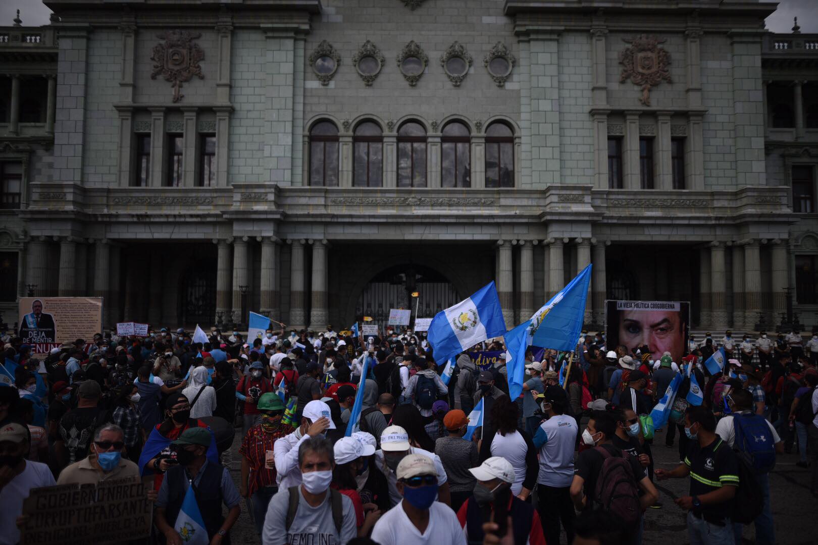 manifestacion-plaza-constitucion-guatemala-28-noviembre-emisoras-unidas4 | 