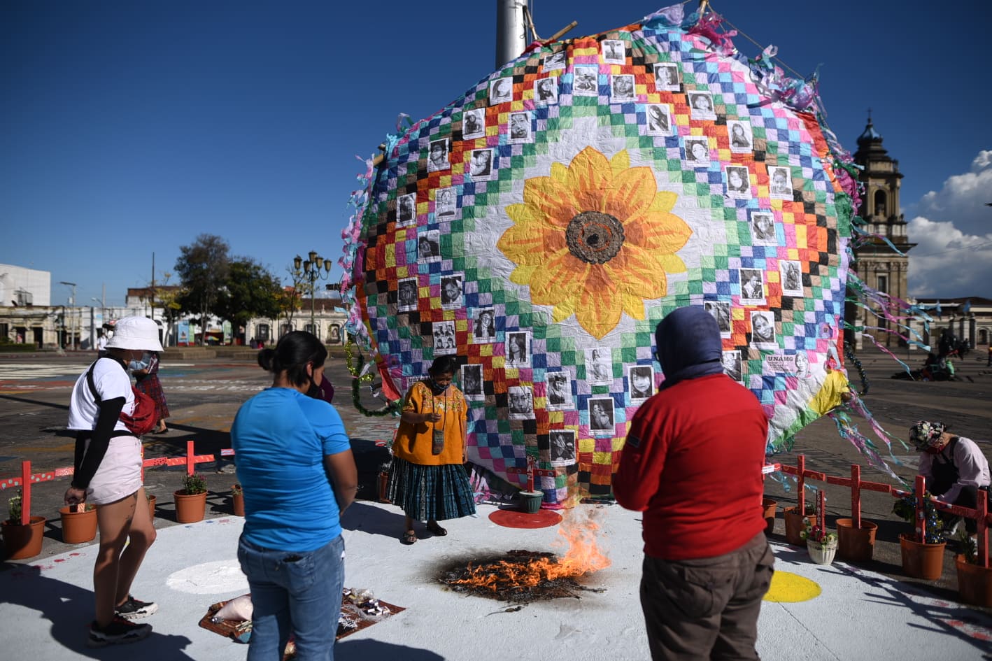 altar-victimas-hogar-seguro-plaza-constitucion-emisoras-unidas8 | 