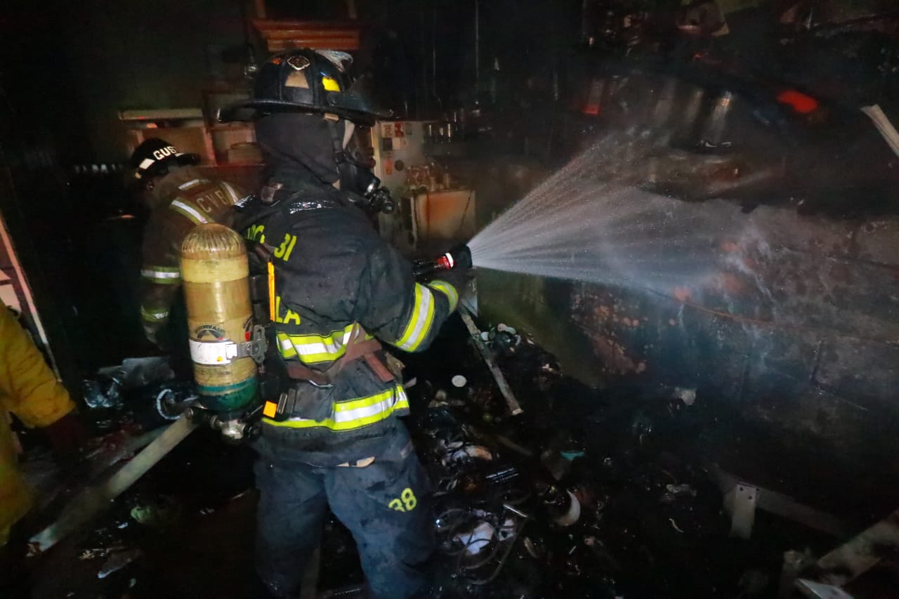 incendio-cafe-rayuela-emisoras-unidas1 | 