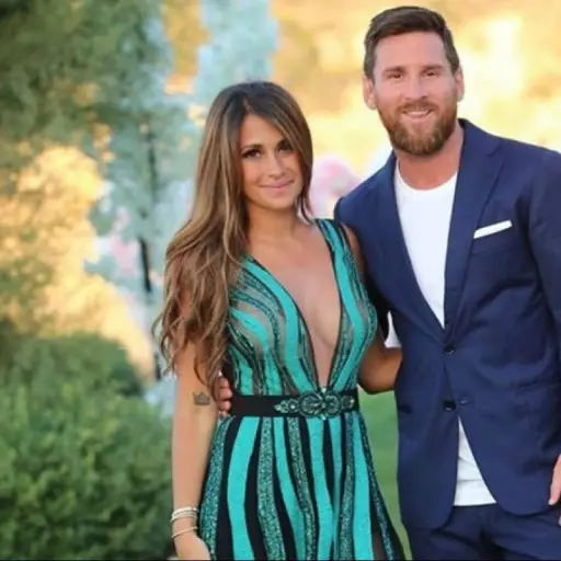 Antonela y Messi ,