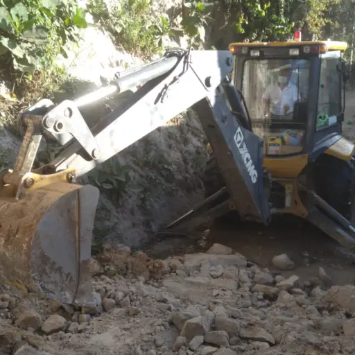 Reportan desprendimiento de tierra en Mixco. Foto: Conred