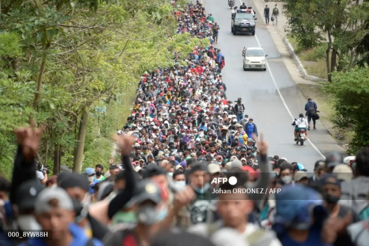 Migración de hondureños hacia Estados Unidos. Foto: AFP