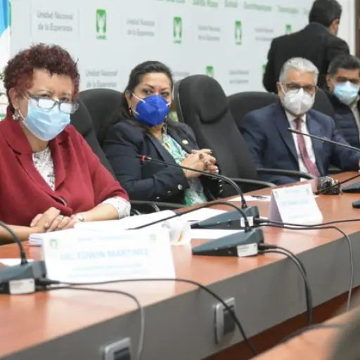 El Ministerio de Salud y el IGSS dialogan para adquirir la vacuna contra el coronavius. Cortesía