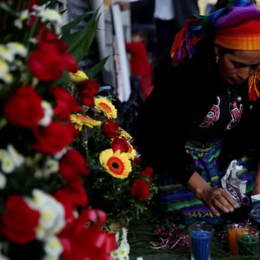 quema embajada españa aniversario ,