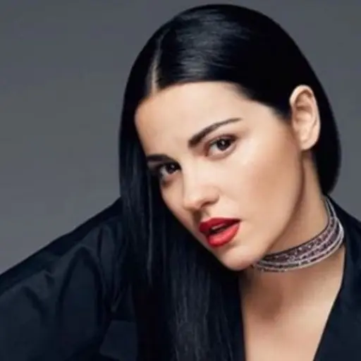 Maite Perroni ,