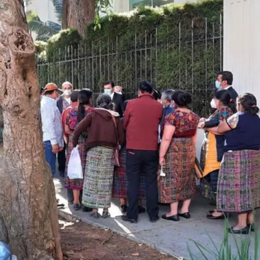 Pobladores de San Marcos creen que familiares están entre víctimas de Tamaulipas y han llegado al Minex para gestionar pruebas de ADN.