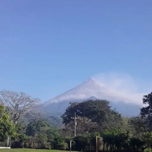 El volcán de Fuego incrementó su actividad este domingo. Cortesía