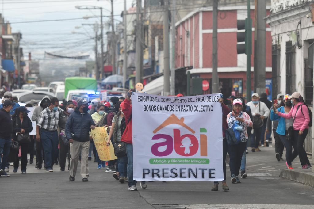 manifestacion-trabajadores-secretaria-bienestar-social-emisoras-unidas1 | 