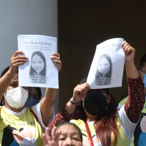 Galería: Flores y canto en memoria de Luz María del Rocío López Morales ,