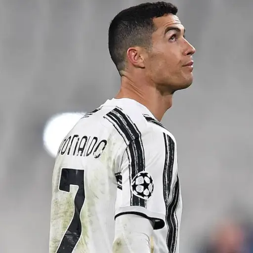 juventus-cae-en-la-bolsa-tras-eliminacion-en-champions-league-2021-emisoras-unidas-1 ,