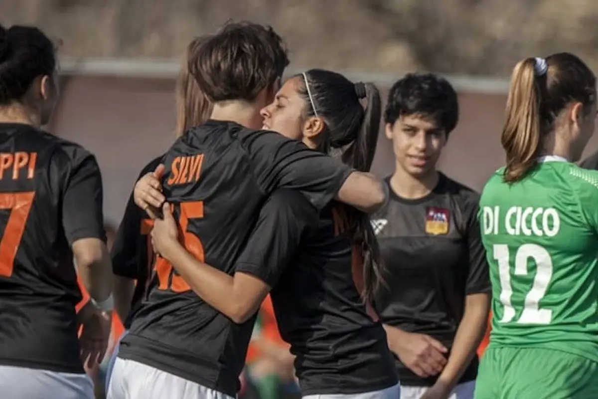 ana-lucia-martinez-anota-doblete-con el-roma-calcio-femminile-emisoras-unidas-, 