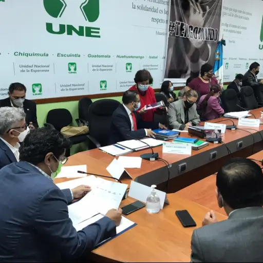 Diputados buscan información de contagios de COVID-19 en la comunidad educativa. Foto: Francisco Pérez