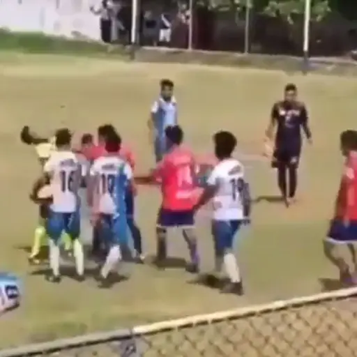 Futbolista que agredió a árbitro en Tercera División se expone a fuerte sanción ,