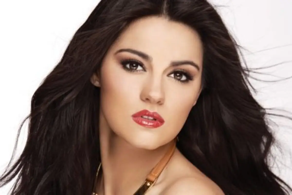 Maite Perroni, 