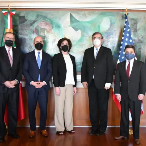 Altos funcionarios de Estados Unidos viajaron a México para verificar el tema migratorio. Foto: Gobierno de EE. UU.