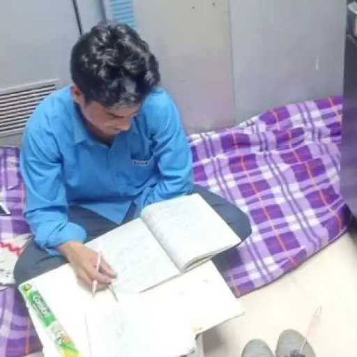 guardia-seguridad-estudia-cajero ,