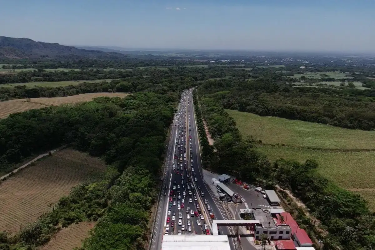 autopista Palín-Escuintla Semana Santa 2021 (5) retorno puerto san josé playa pacífico operación retorno, 