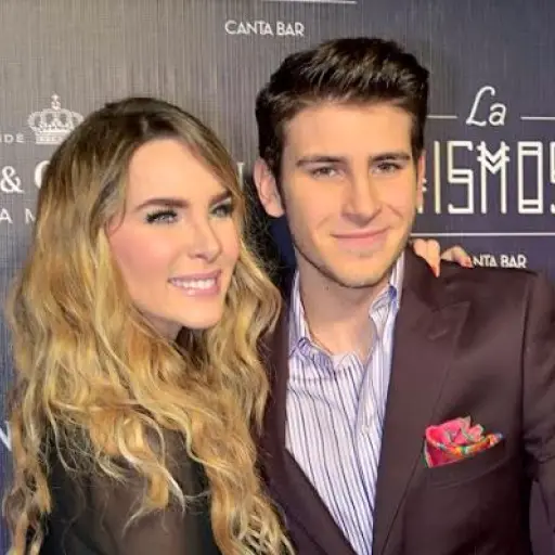 belinda-y-su-hermano ,