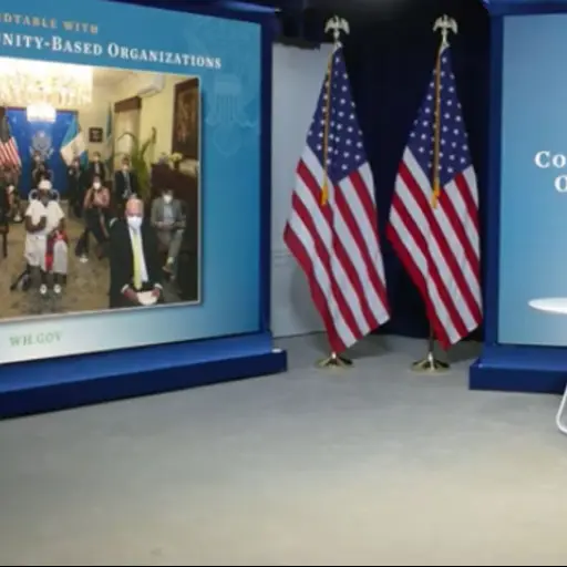 Kamala Harris se reúne con líderes comunitarios ,