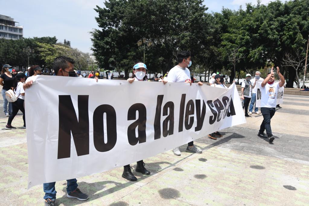 manifestacion-contra-ley-seca-covid-19-emisoras-unidas7 | 