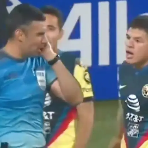 Critican-Actuacion-Mario-Escobar-Partido-Timbers-America ,