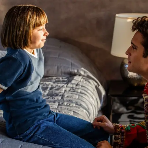 Axel Llunas Diego Boneta ,