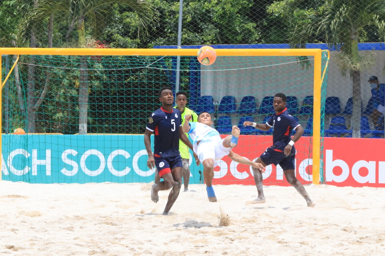 guatemala-avanza-a-cuartos-de-final-premundial-de-futbol-playa-concacaf-emisoras-unidas-1 | 