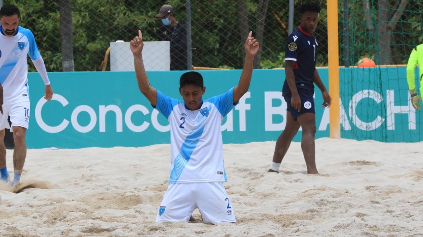 guatemala-avanza-a-cuartos-de-final-premundial-de-futbol-playa-concacaf-emisoras-unidas- | 