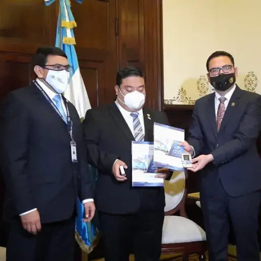 La Contraloría General de Cuentas (CGC) entrega el informe de auditorías 2020 al Congreso de la República.