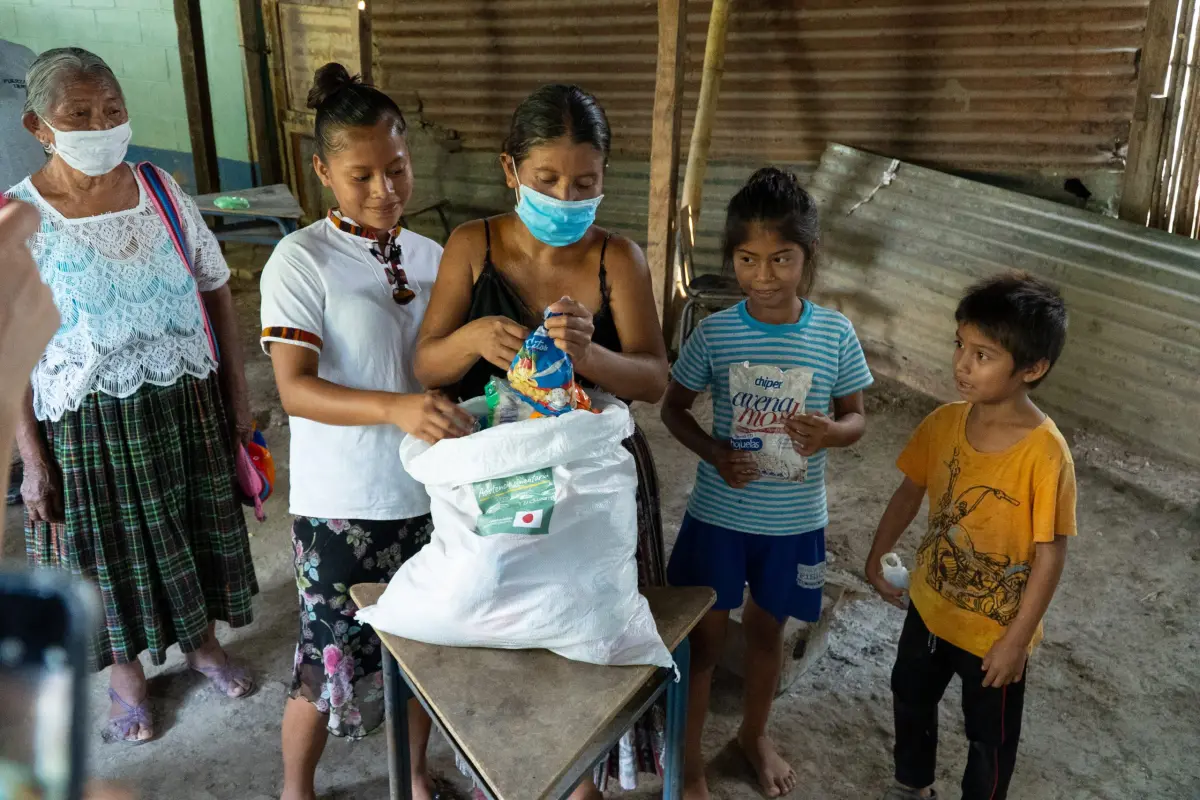 Familias reciben apoyo alimenticio por el Gobierno de Japón y el PMA. Foto: Cortesía