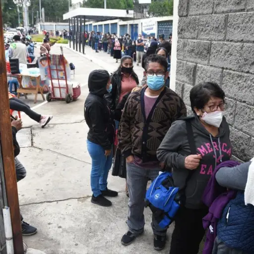 Largas filas para vacunación contra el Covid-19 en el CUM-vacunas-coronavirus-publinews-emisoras-unidas-domingo-27-junio-2021-omar-solis (6) ,