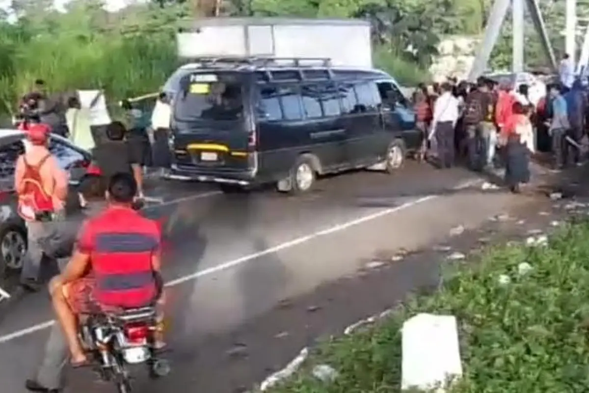 bloqueos-carreteras-paro-nacional-emisoras-unidas, 