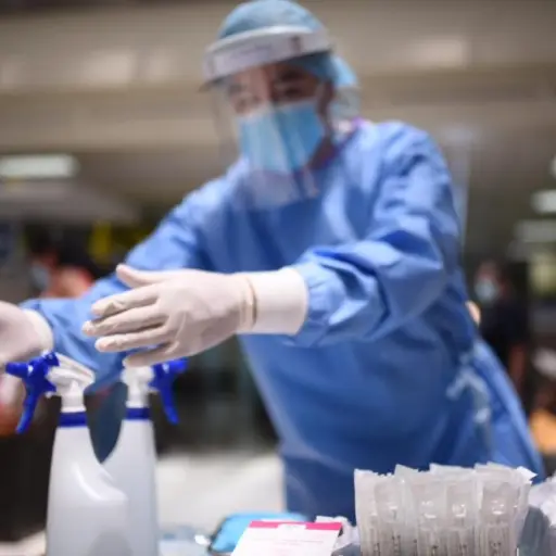 Vacunación contra el nuevo coronavirus en el Ministerio Público (MP). COVID-19. Foto: Edwin Bercián