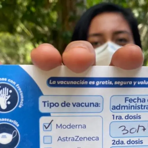 Vacunación contra el COVID-19 para periodistas. Foto: CGP