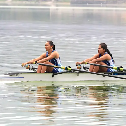 Jennieffer Zúñiga y Yulissa López ,